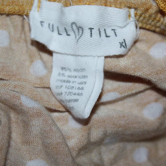 Full Tilt polka dot top - Picture 4 of 4